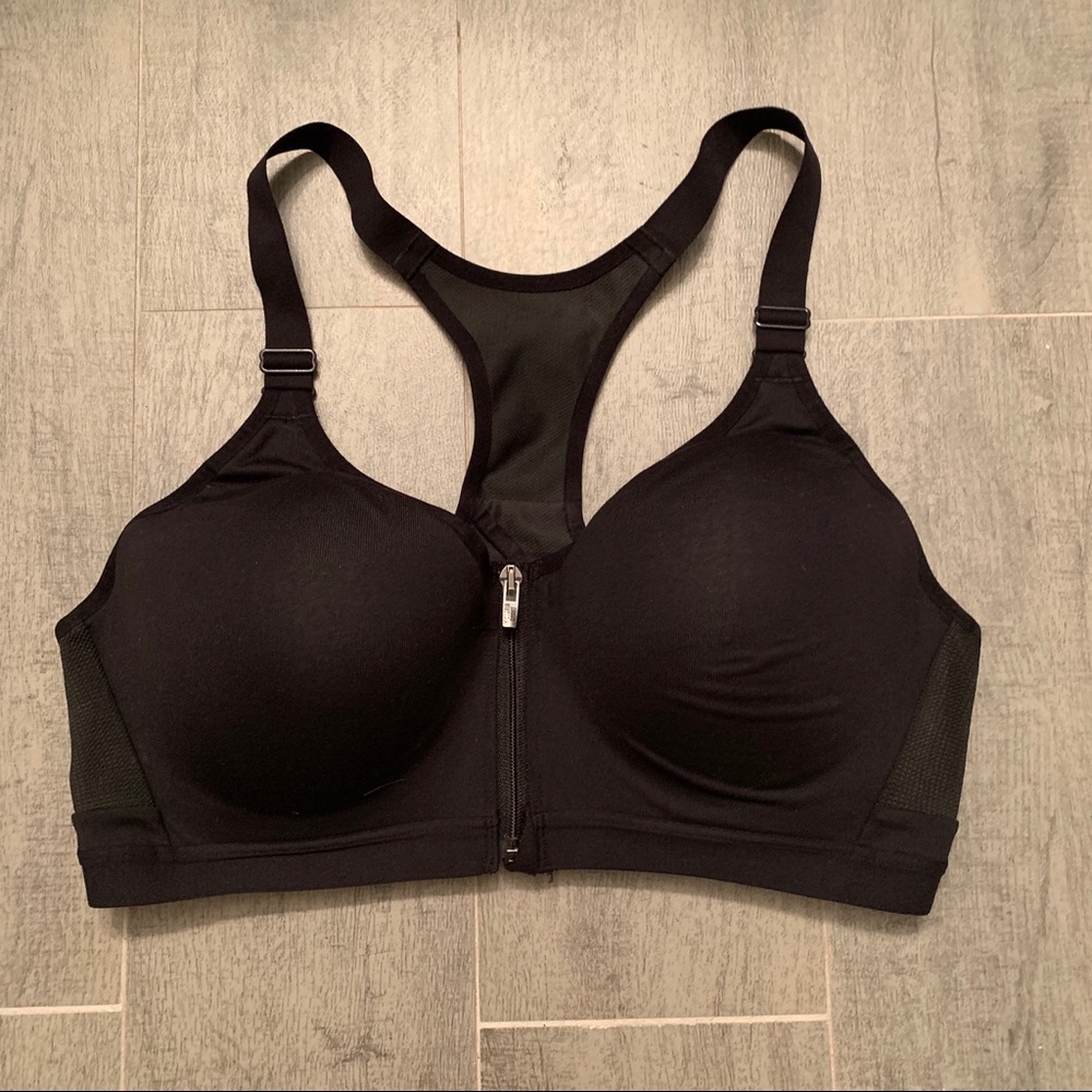 Victoria sport front close sports bra